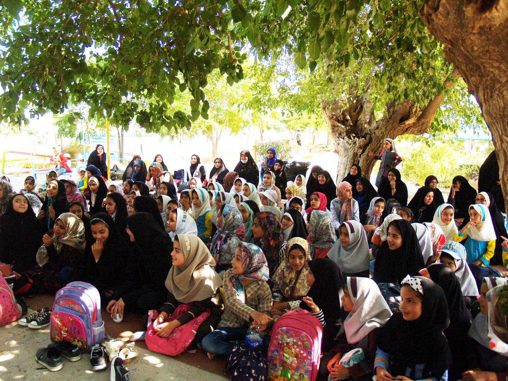 تلاش برای شکوفایی توانمندی‌های کودکان در برنامه های زیارتگاه شهید مدرس