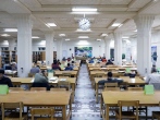 بهره مندی 1400 نفر طی یک ماه از خدمات تالارهای مطالعه کتابخانه مرکزی حرم رضوی