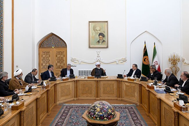 اجتماع فريق عمل الإمام الرضا( ع) بوزارة الخارجية في الحرم الرضوي الشریف