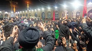 إقامةُ مجلسِ عزاء إحياءِ ذكرى استشهادِ السيّدةِ فاطمةَ الزهراء(س) بمشاركةِ 2500 زائرٍ عراقيٍّ أتوا مشیا على الأقدام