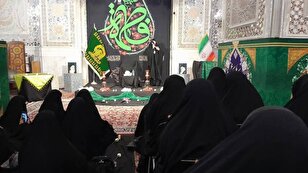 استضاف الحرمُ الرضويُّ الشریف مجموعةً من الزائرات العربیات في «أمسيةِ الشعرِ الفاطميّ»