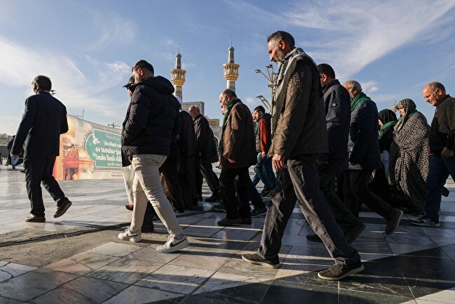 Russian, Turkish pilgrims visit Imam Reza Shrine under Ziyarat-e Rezvan program
