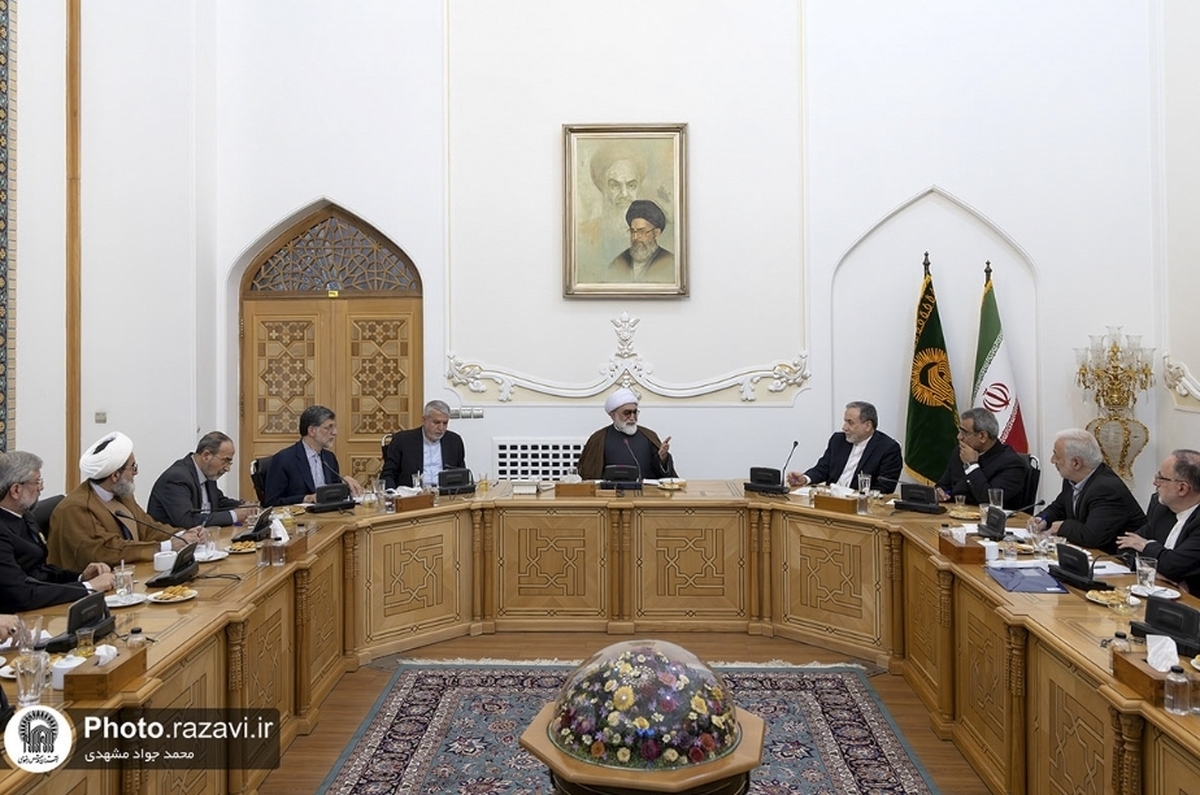 Imam Reza, source of unity, peace, guidance for Iranian nation: Custodian