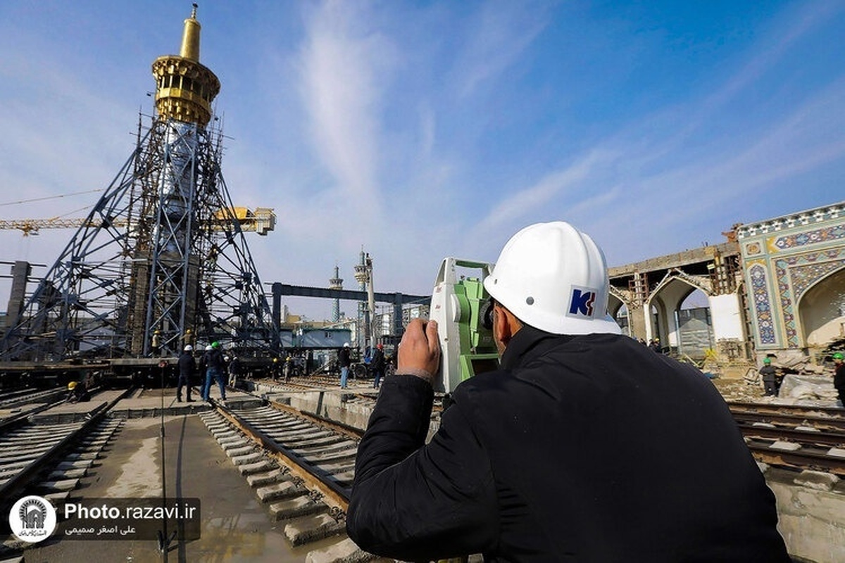 Engineers showcase capabilities in relocation of Jomhouri minaret advancing major Imam Reza shrine expansion.