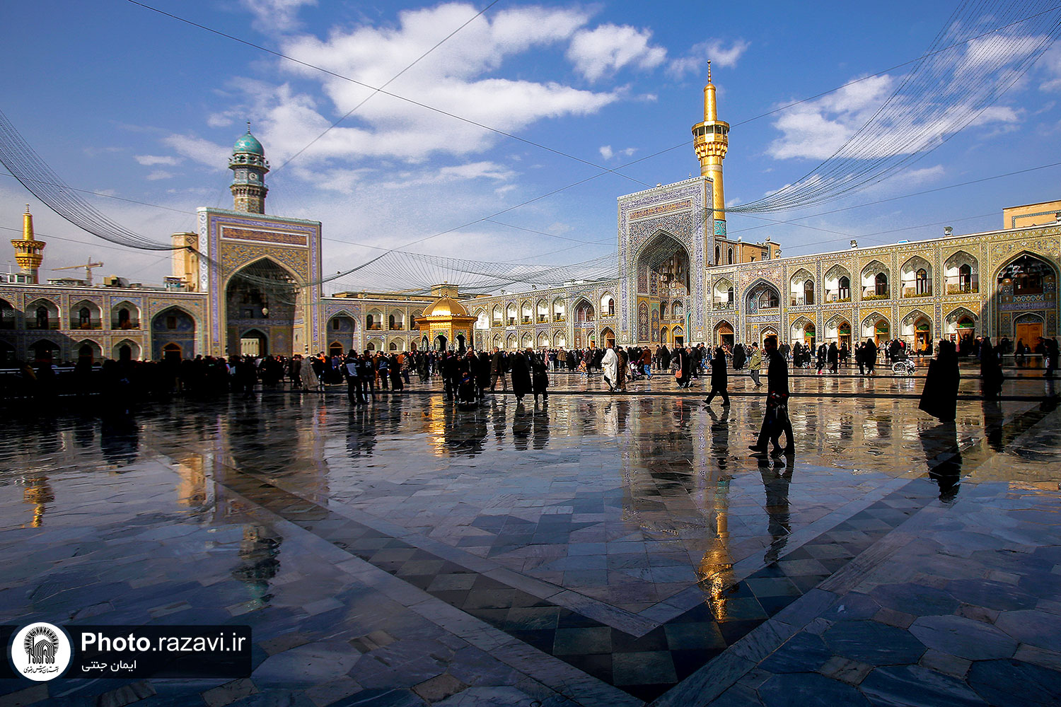 عکس با کیفیت : صحن انقلاب اسلامی حرم مطهر رضوی