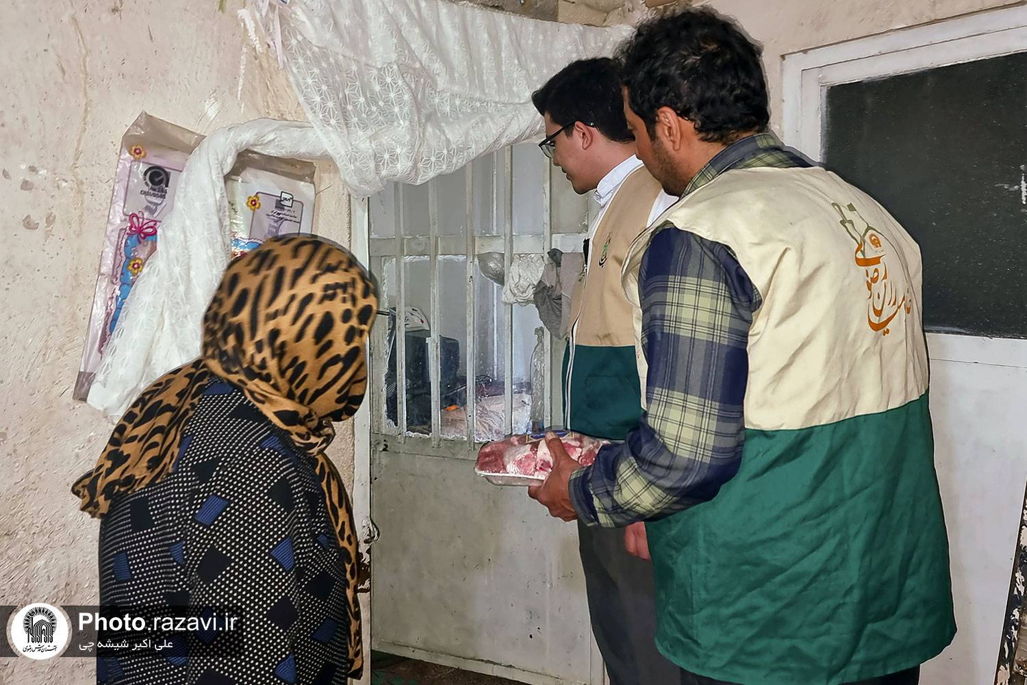 به مناسبت فرارسیدن نیمه شعبان، طرح پخت صلواتی 40 نانوایی به‌موازات توزیع گوشت نذری در محلات حاشیه شهر اجرا شد