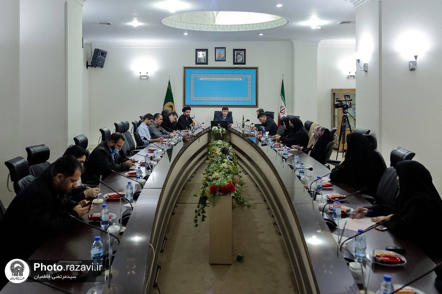 مشاور مدیرعامل مؤسسه آفرینش‌های هنری آستان قدس رضوی از تهیه بسته جامعی از برنامه‌های اجرایی و محصولات تولیدی هنری چندرسانه‌ای به مناسبت ایام نوروز 1402 و ماه مبارک رمضان پیش‌رو توسط این مؤسسه خبر داد که در قالب‌های مختلف در اختیار ارادتمندان بارگاه ملکوتی رضوی قرار خواهد گرفت.