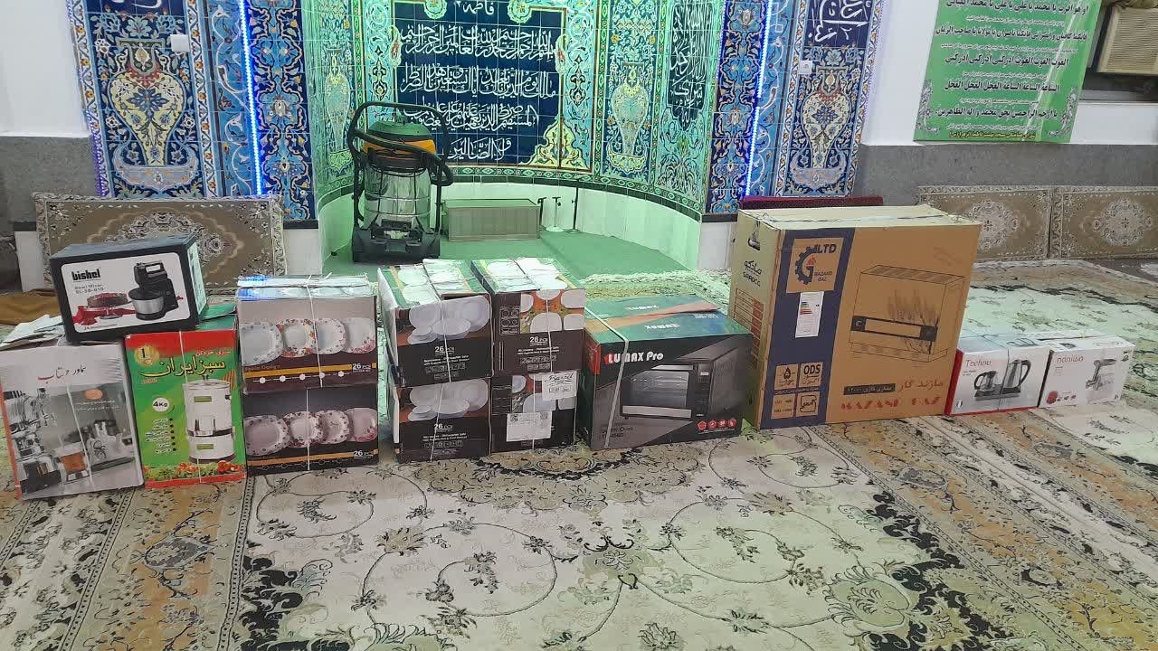 خادمیاران فریدون کناری بانی حلقه وصل زوج نیازمند شدند