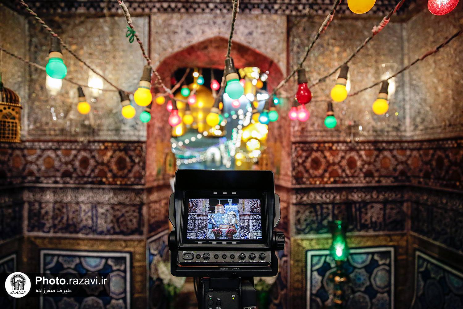 همزمان با شب‌های ماه مبارک رمضان، شبکه یک سیما با ویژه برنامه «آستان جانان» میزبان مخاطبان خود از حرم مطهر رضوی است.