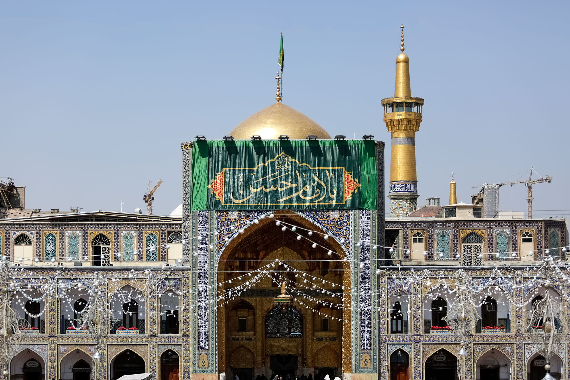 خطیب حرم مطهر رضوی گفت: مظلومیت از بارزترین شاخصه های زندگی امام حسن مجتبی(ع) است.