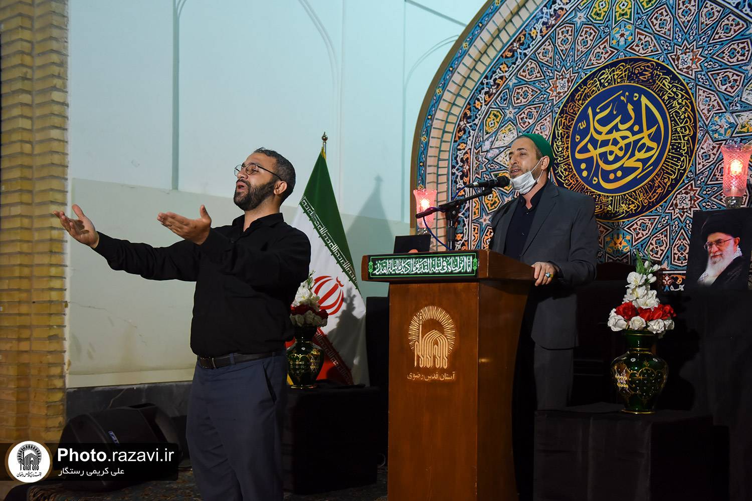 همزمان با شب های پرفیض قدر و برپایی مراسم احیاء در صحن و سرای حضرت رضا(ع)، محفلی ویژه نیز برای زائران ناشنوا برپا خواهد شد تا این گروه از زائران نیز توفیق حضور در این محفل نورانی در جوار بارگاه ملکوتی امام هشتم(ع) را داشته باشند و با بهره‌گیری از زبان اشاره، تجربه دلنشین شب قدر در این صحن و سرای ملکوتی را داشته باشند.