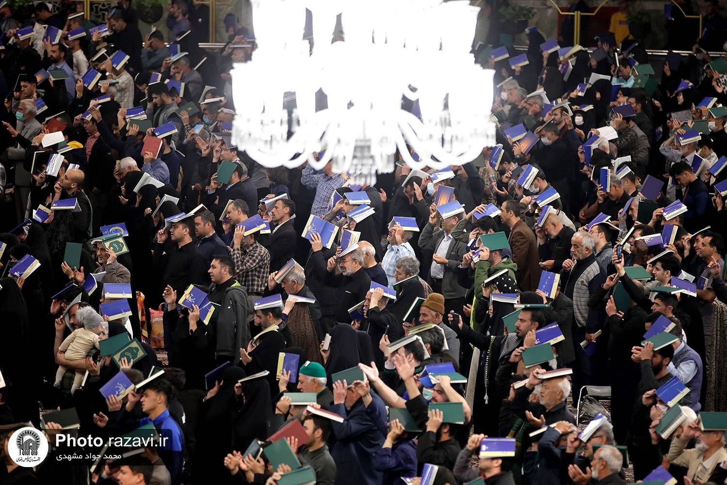 حرم مطهر رضوی امشب و در دومین شب از شب‌های پر فیض قدر، میزبان زائران و مجاوران شب زنده دار خواهد بود.