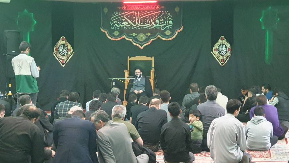  مراسم احیای شب 21 رمضان المبارک در دبیرستان علوم و معارف اسلامی امام رضا(ع) برگزار شد که مانند هر سال میزبان جمع زیادی از مؤمنان و شب زنده‌داران دانش آموز و نیز خانواده‌های همسایه مدرسه بود.