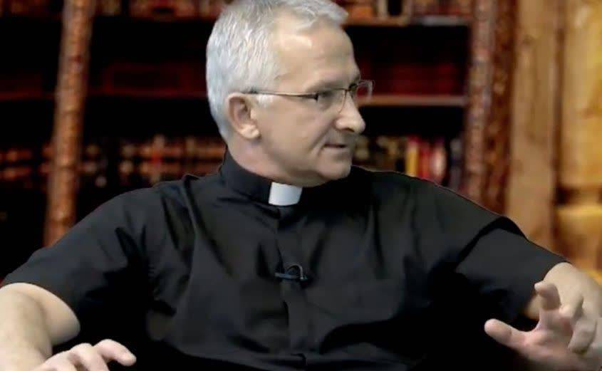 یک محقق بین المللی و کشیش کاتولیک در رابطه با برگزاری همایش بین المللی «قدس میراث مشترک ادیان» گفت: کاملاً از این برنامه حمایت و بر این امر تشویق می‌کنم و دعا می‌کنم که این برنامه نه ثمره ای موقت، بلکه ثمره ای ماندگار داشته باشد تا روزی که قدس شهری آزاد و چراغ هماهنگی و عدالت باشد، جایی که همه در آزادی و اخلاص و کرامت عبادت کنند.