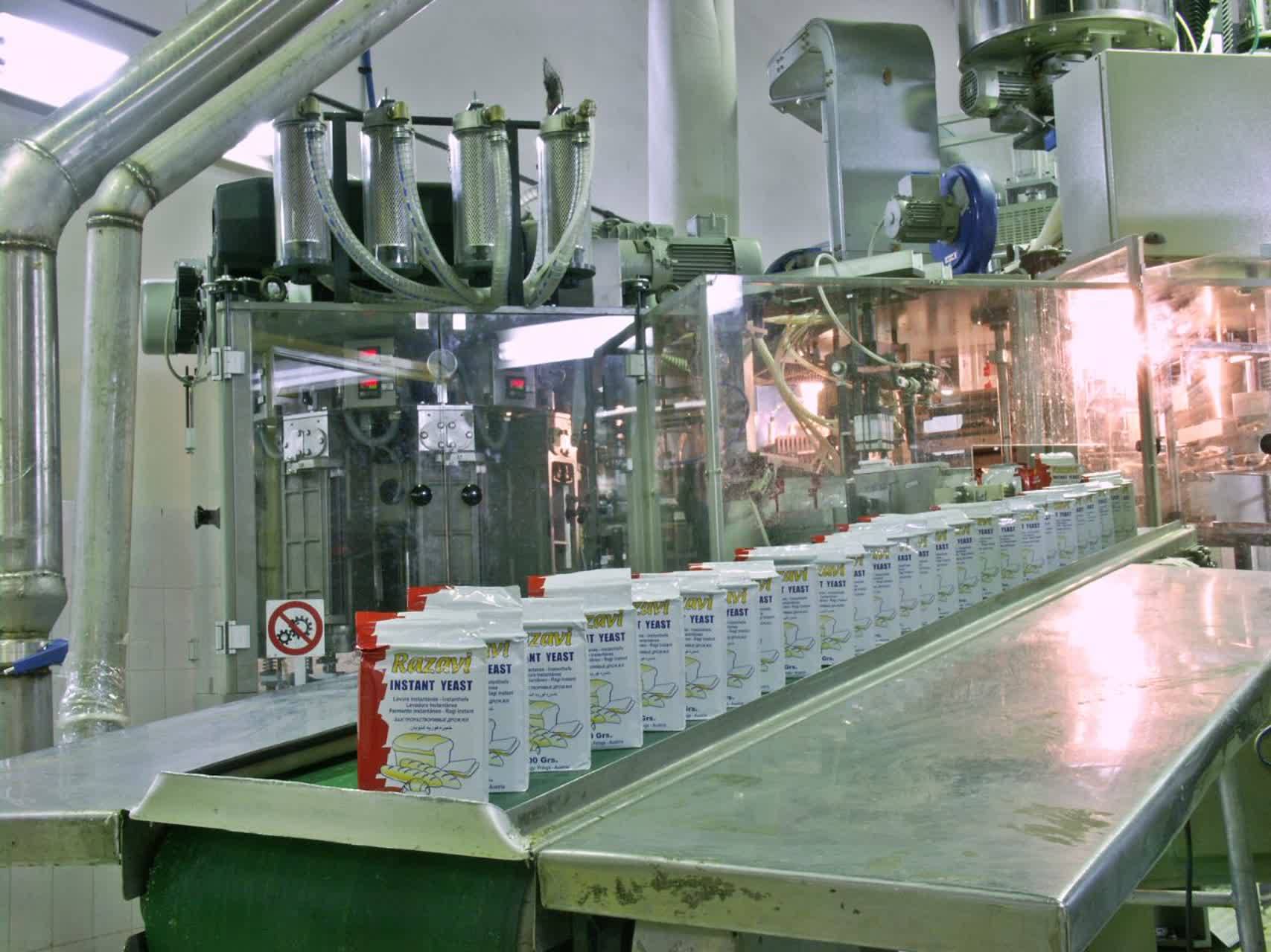 مدیرعامل شرکت خمیرمایه رضوی از افزایش 11 درصدی تولید خمیرمایه در سال 1401 در این کارخانه خبر داد.