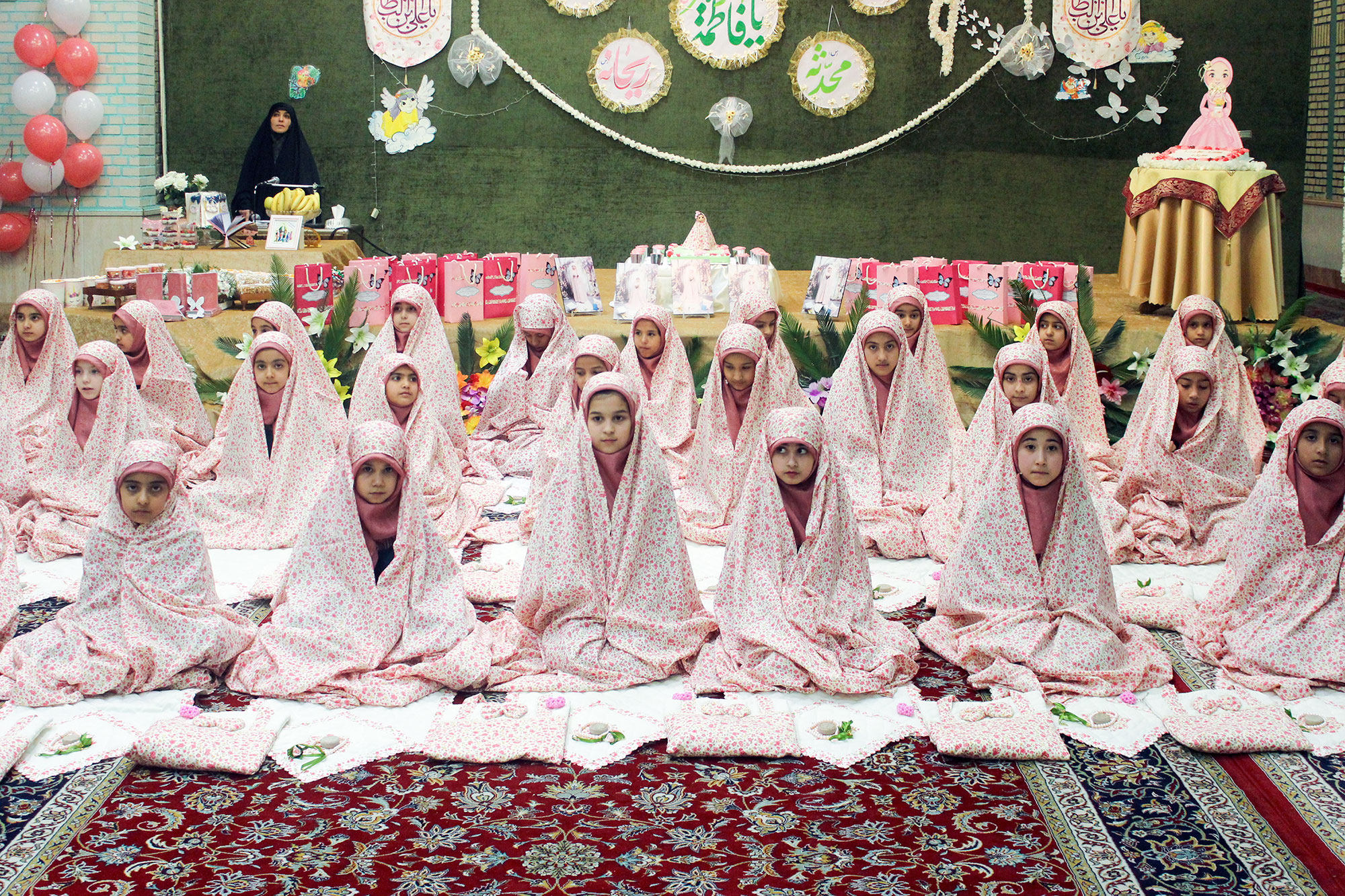 مراسم جشن تکلیف دختران در مجتمع مهدیه مشهد