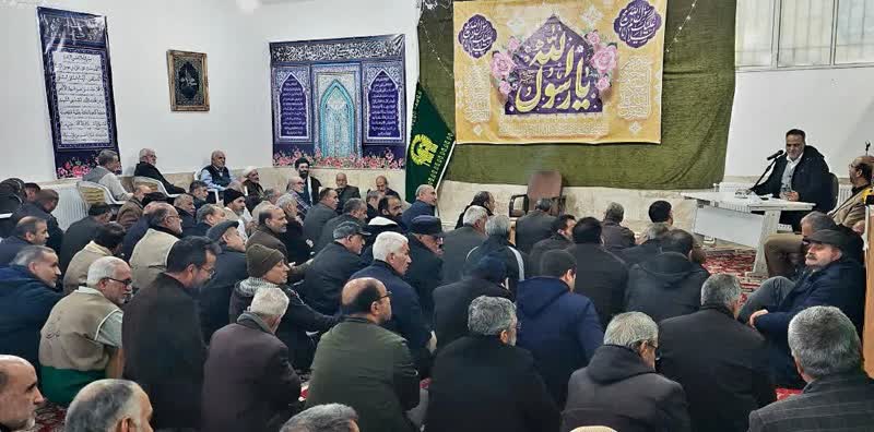 برپایی جشن عید سعید مبعث همزمان با چهارشنبه امام رضایی در حسینیه امام رضا(ع) اراک