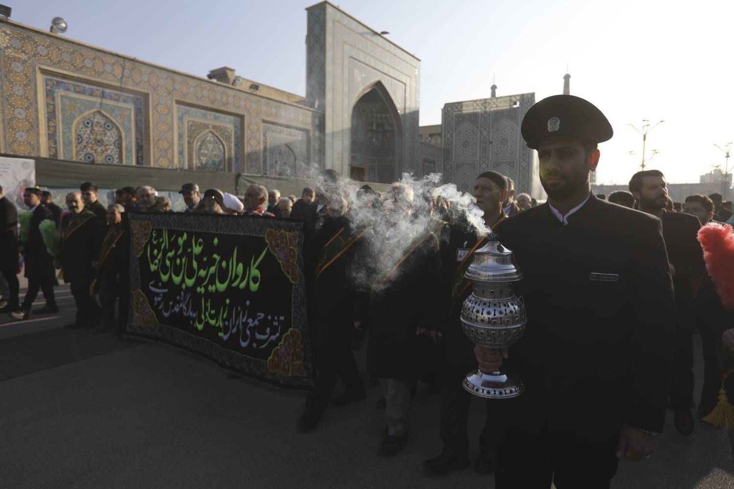 مدیر امور زائرین بنیاد کرامت رضوی گفت: در راستای اجرای موقوفه مرحوم محمدجعفر الحسینی المجتهدی، هزار زائر اولی از ۱۰ استان کشور برای تشرف به ساحت قدسی حضرت رضا(ع) به مشهد مقدس سفر می‌کنند.