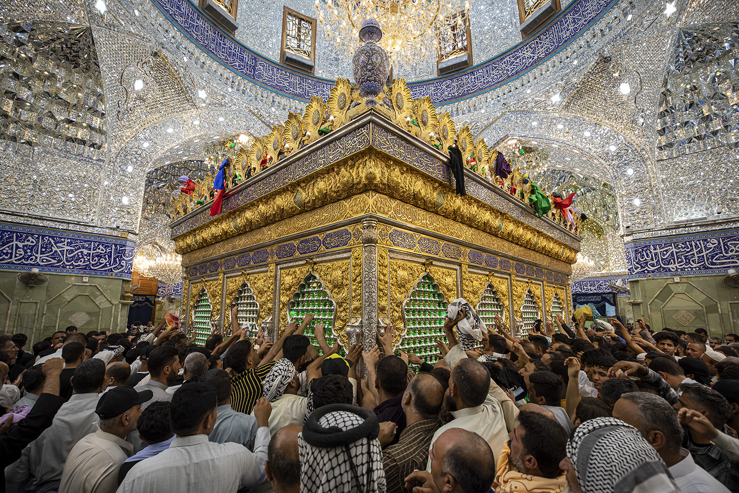 عکس با کیفیت : حرم مطهر حضرت ابوالفضل العباس علیه السلام