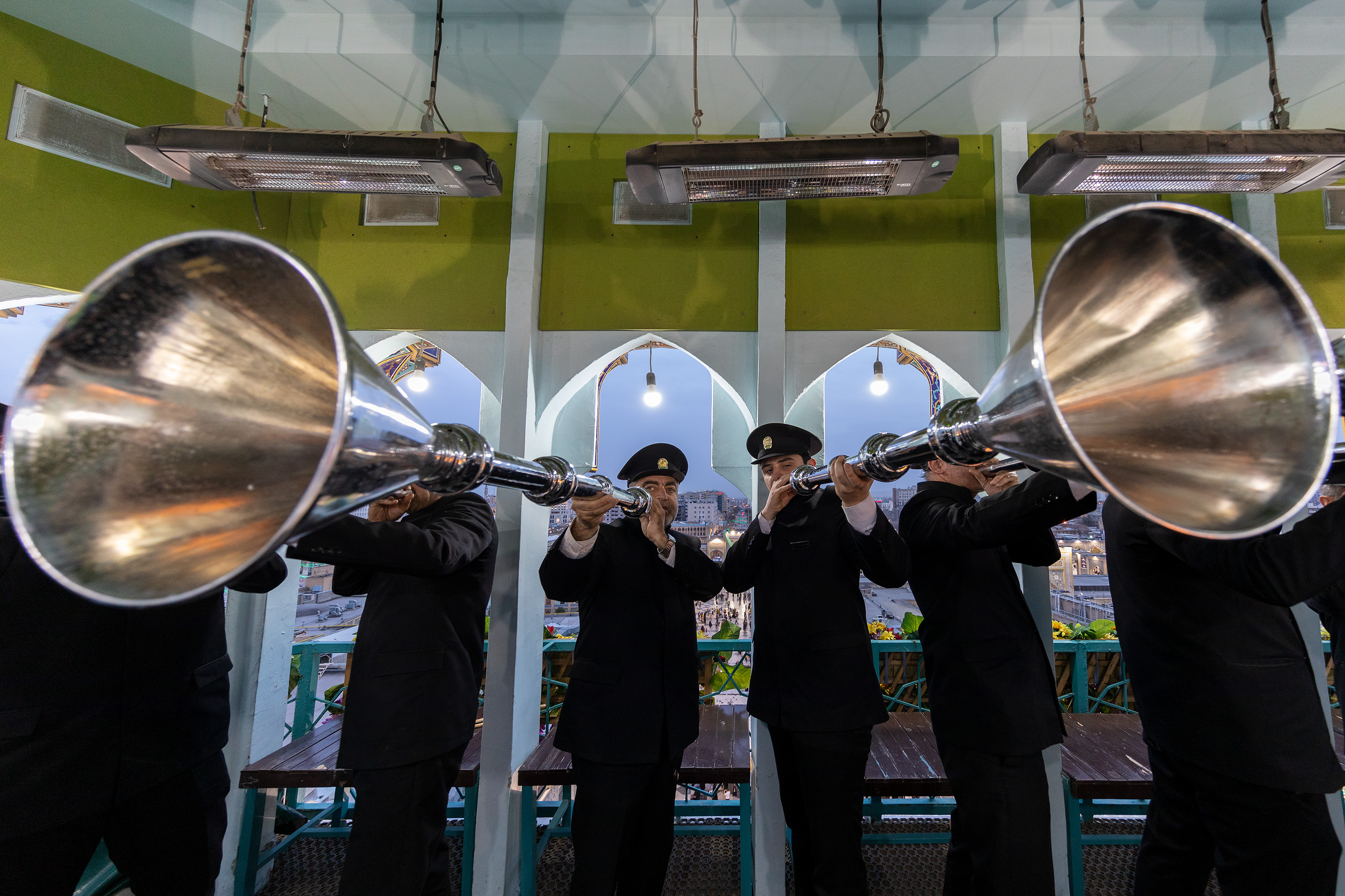 آخرین نقاره سال 1402 در حرم مطهر رضوی