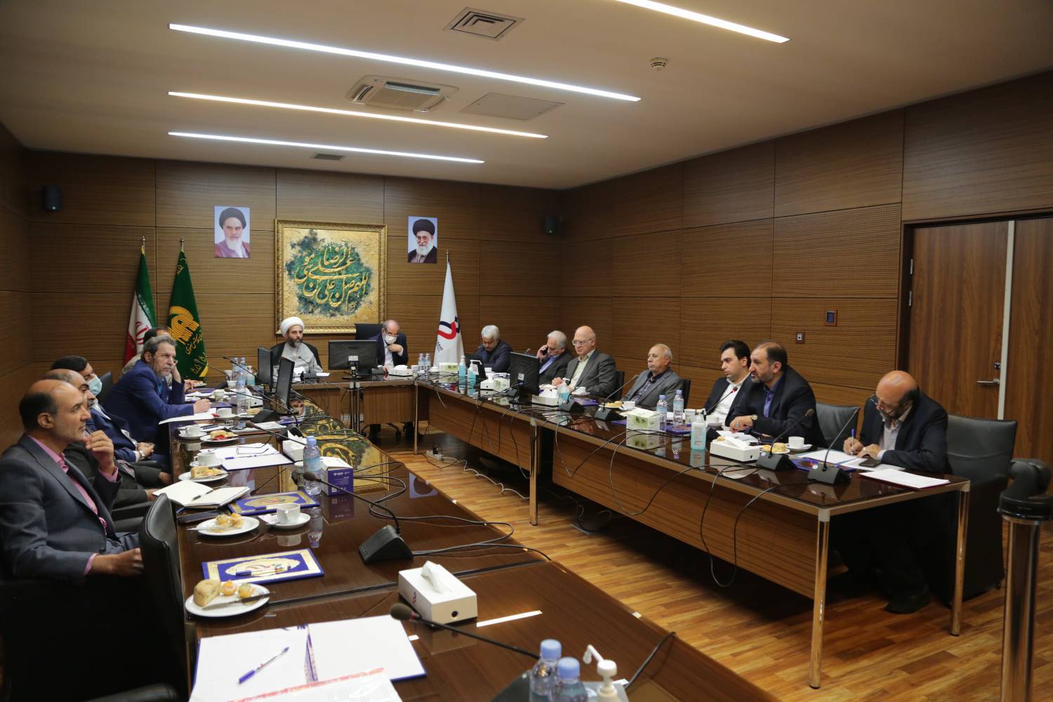 در جلسه قرارگاه «اقتصاد زیارت، فرهنگ، فناوری و درمان زائران خارجی» استانداری خراسان رضوی که به میزبانی بیمارستان فوق تخصصی رضوی برگزار شد، فعالان حوزه گردشگری استان بر لزوم میزبانی شایسته از زائران سلامت مشهدالرضا(ع) تأکید کردند.