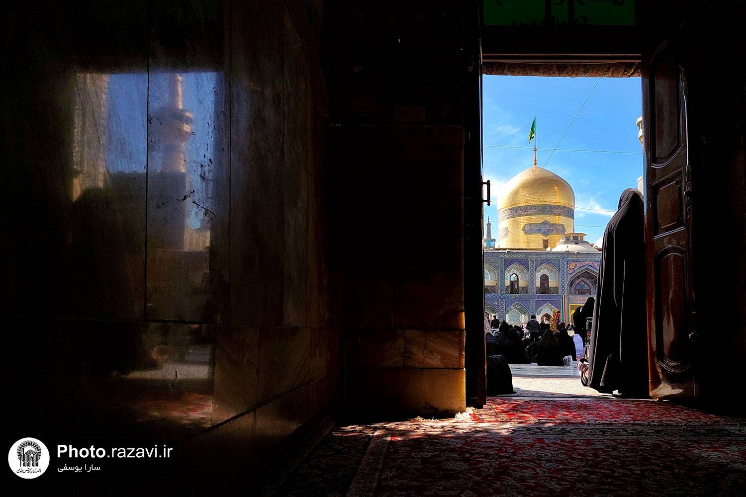غلامرضا بنی اسدی: ما در سایه حرم زندگی می‌کنیم. به نوعی همسایه‌ایم. در عینِ حال، آفتاب نشینِ صاحب حرم نیز هستیم. این دوگانه اقتضا می کند که رفتارمان را هم به ترازی، نظم دهیم که صاحب حرم برای ما و همه مردمان مهندسی فرموده است. 