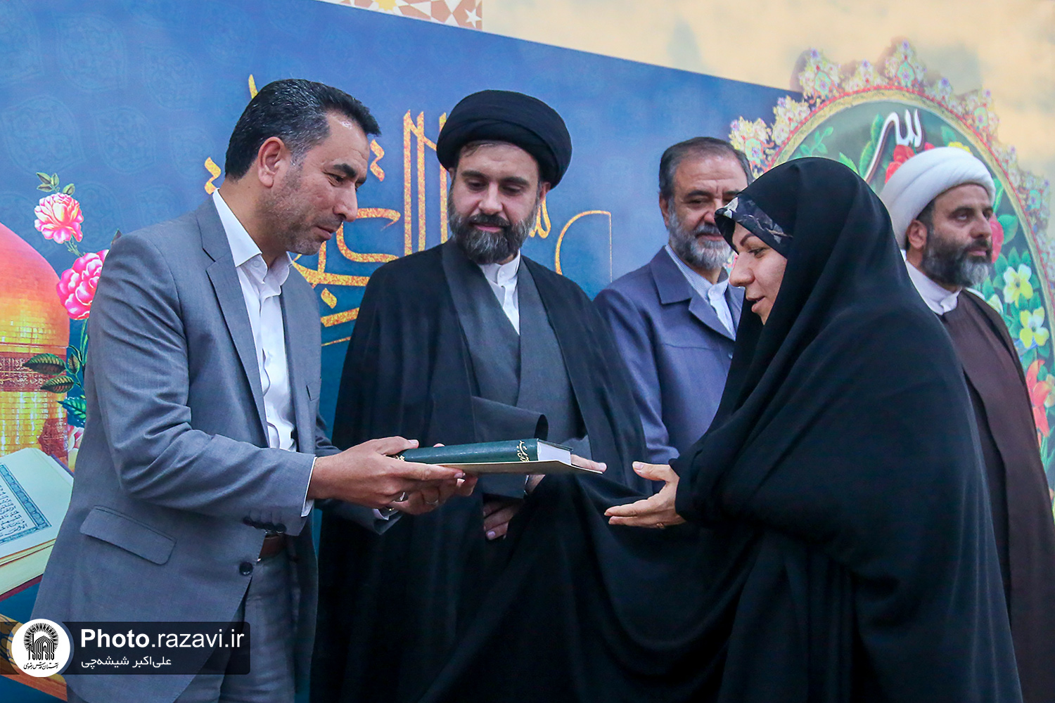 مراسم تجلیل از معلمان و مربیان مرکز قرآن کریم آستان قدس رضوی