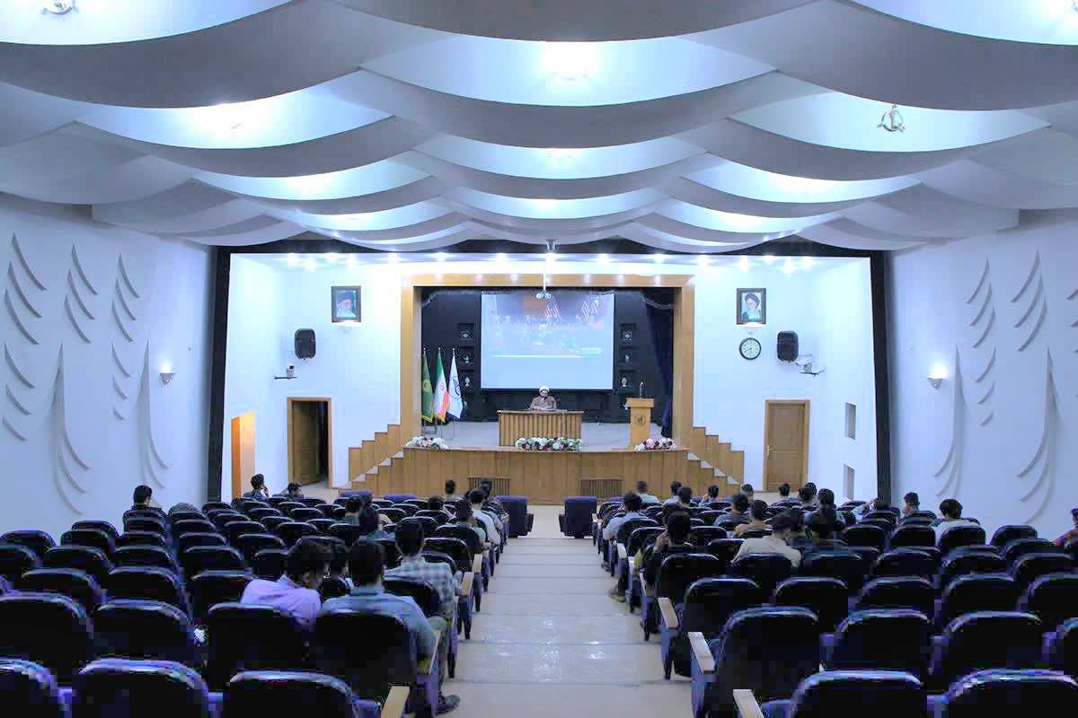 يك مدرس دانشگاه گفت: تغيير ذائقه نوجوانان و جوانان امروز، به شدت به تأثيرات فرهنگي، اجتماعي، فناوري و رسانه‌‌اي بر مي‌گردد، به گونه‌اي كه شاهد هستيم فضاي مجازي ذائقه و سبك زندگي مخاطبان خود را تغيير داده است.