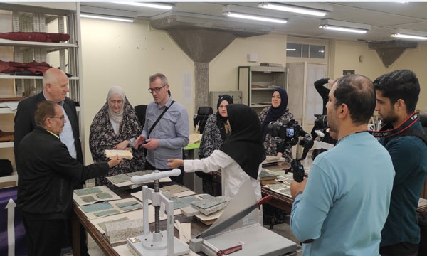 رئیس کتابخانه غازی خسرو بیگ سارایوو، مرکز نسخ خطی کتابخانه مرکزی رضوی را مجموعه‌ای غنی از تلفیق هنر و زیبایی عنوان کرد.