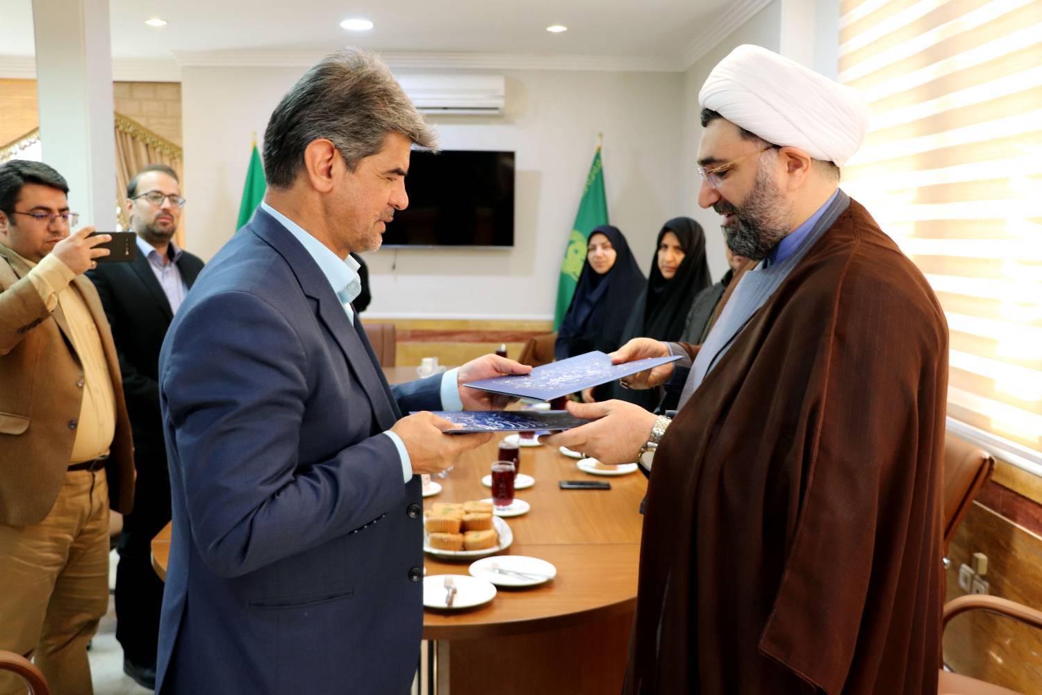 هم‌افزایی در جهت احیای زنگ کتابخوانی و رویدادهای کتاب‌محور در مدارس امام رضا(ع)