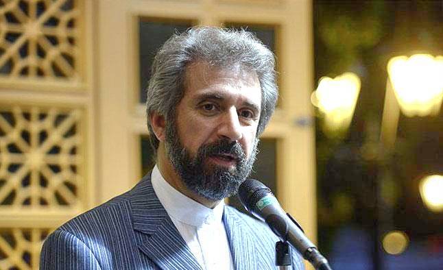 معاون حقوقی و مجلس مرکز ملی فضای مجازی گفت: تبدیل متون سنگین دینی و معرفتی به متون قابل استفاده برای مخاطب امروز، ورود به حوزه ادبیات و داستان‌نویسی بر اساس مسائل دینی و معرفتی، پرداختن به رویدادهای انقلاب و توجه جدی به مخاطب جوان و نوجوان در انتشار محتوا، از مهم‌ترین ویژگی‌های آثار انتشارات آستان قدس رضوی در نمایشگاه امسال کتاب تهران است‌.