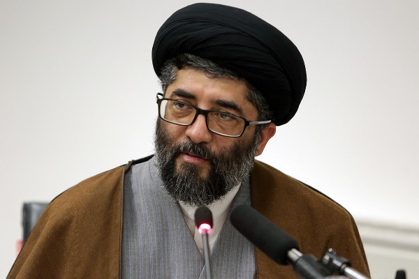  تاریخ ایران، تاریخی بلند و جهانی است که شناخت فرهنگ تبلور یافته در این سابقه ارزشمند منوط به آگاهی از پیشینه و سیر در گذشته آن است زیرا که شناخت گذشته، پلی برای حرکت به سوی آینده است. 