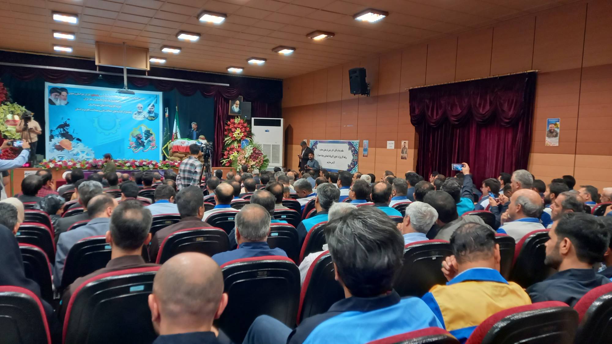 در سی و چهارمین دوره جشنواره امتنان که صبح امروز به منظور معرفی و تجلیل از کارگران، گروه‌های کار و واحدهای تولیدی نمونه سال 1401 در مشهد برگزار شد، شرکت آرد قدس رضوی برای نخستین بار لوح و تندیس «کارفرمای برتر سلامت‌محور» استان خراسان رضوی را کسب کرد.