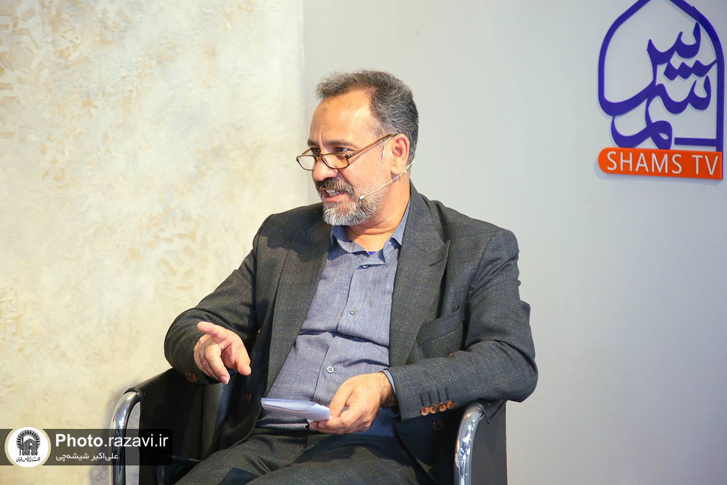 برنامه‌های کتاب محور به نشر در دهه کرامت / از برگزاری پویش مطالعاتی تا بن تخفیف ۳۰ درصدی کتاب به کودکان