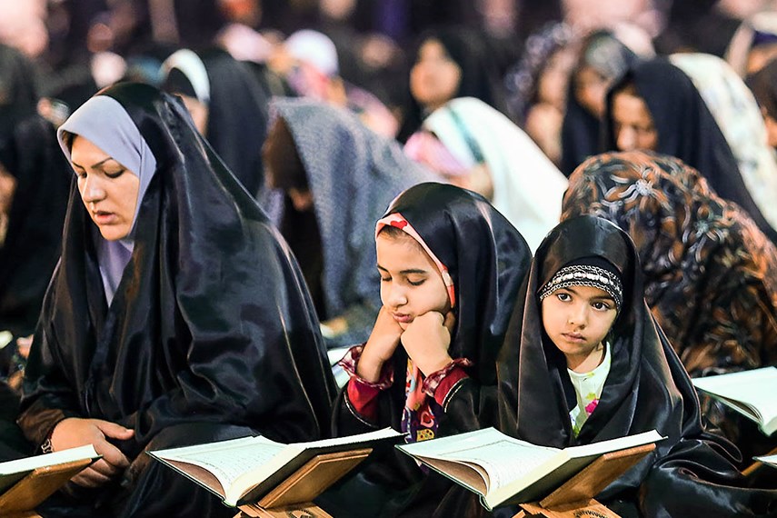 به همت دارالقرآن کریم حرم مطهر رضوی، کارگاه تدبر در قرآن کریم ویژه دختران نوجوان در بارگاه ملکوتی امام رضا(ع) برگزار می‌شود.