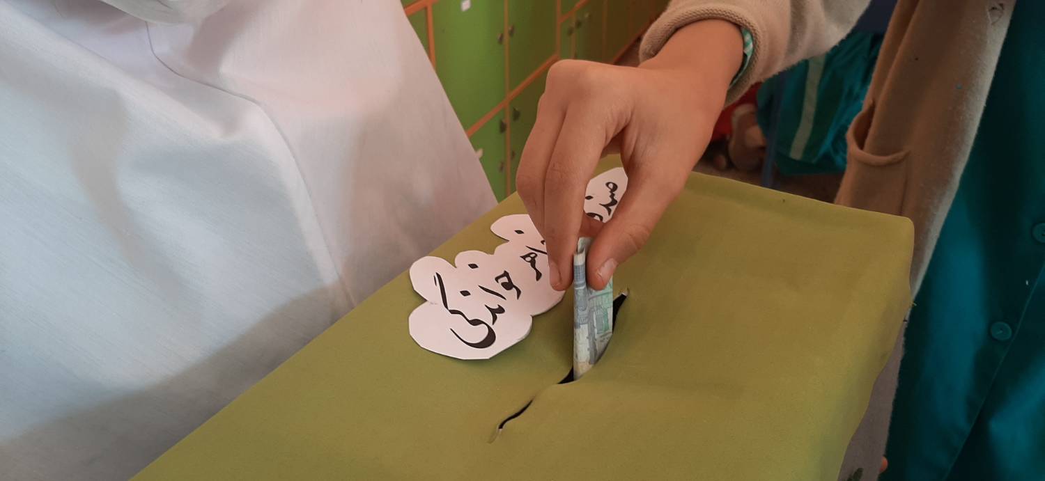 از پنج سال پیش، جلسه «دوشنبه‌های انتظار» با محوریت ترویج فرهنگ مهدویت بین دختران دانش آموز ابتدایی امام رضا(ع) واحد5و17 شکل گرفت. 