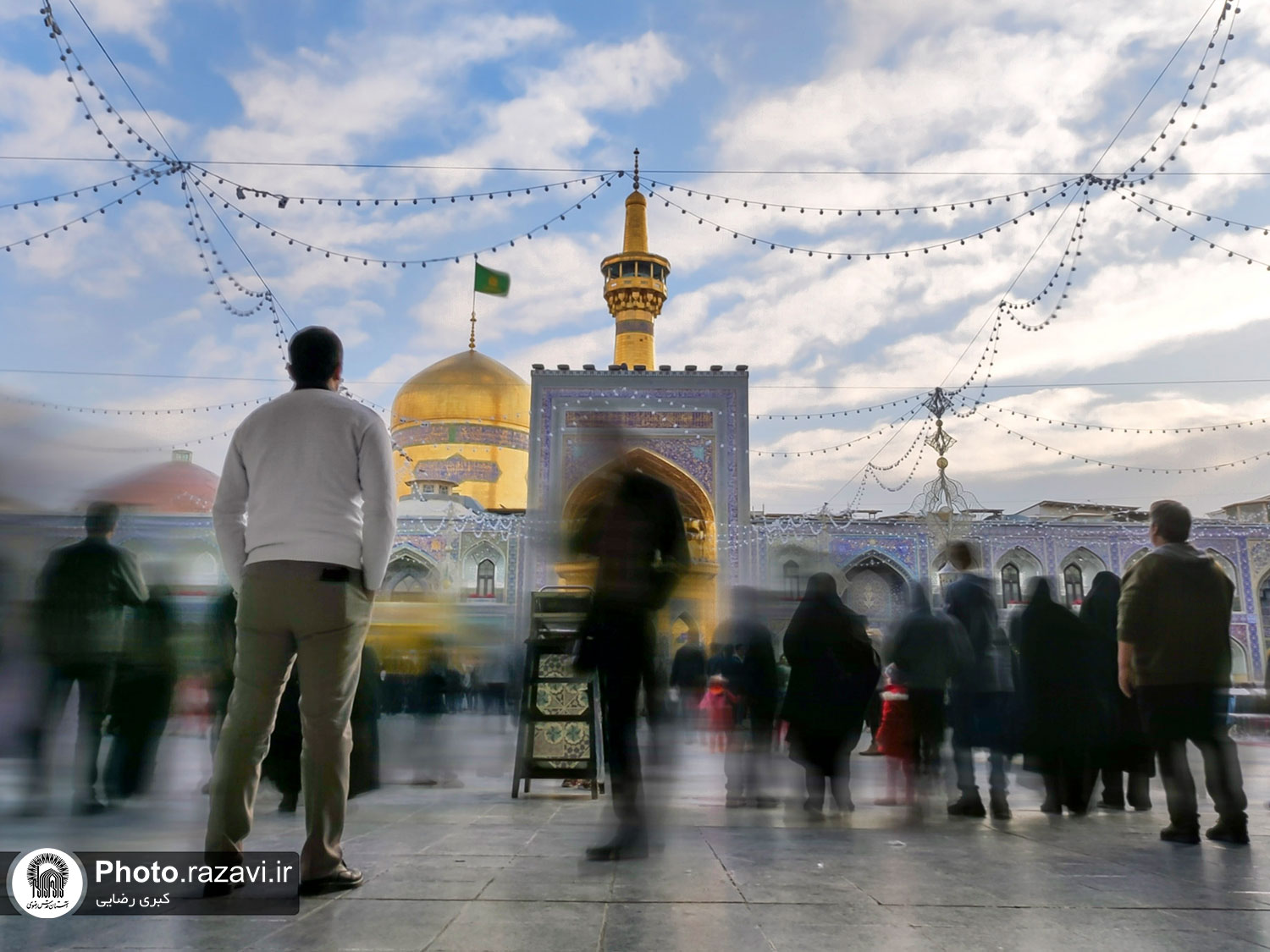 عکس با کیفیت: حال و هوای زائرین حرم مطهر رضوی