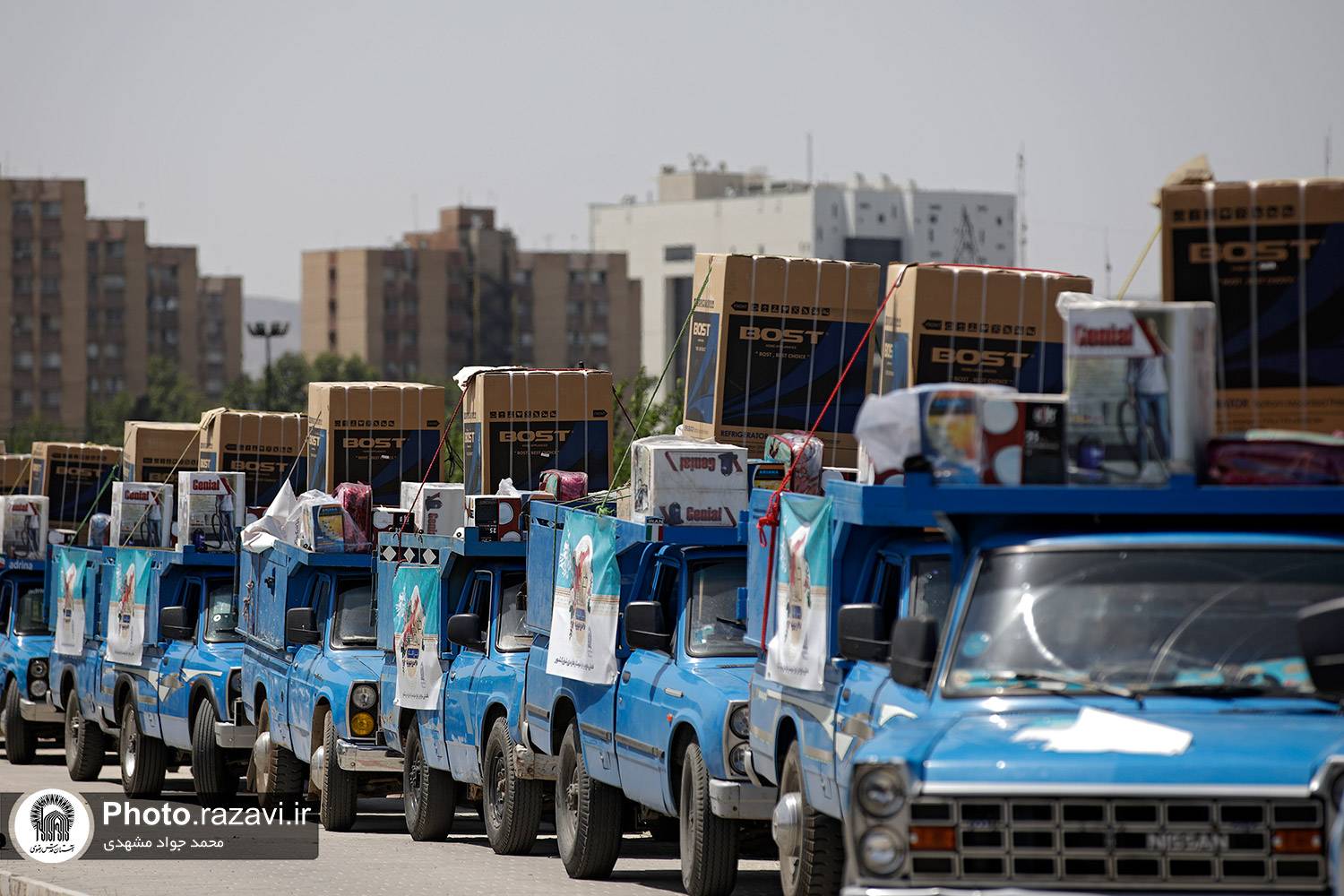 در آستانه سالروز ولادت با سعادت امام رضا(ع)، با حضور تولیت آستان قدس رضوی، بهره برداری و عملیات اجرایی 14 طرح ملی و خدمت رسانی آستان قدس، به همت بنیاد کرامت رضوی و به ارزش 100 میلیارد تومان آغاز شد. 
