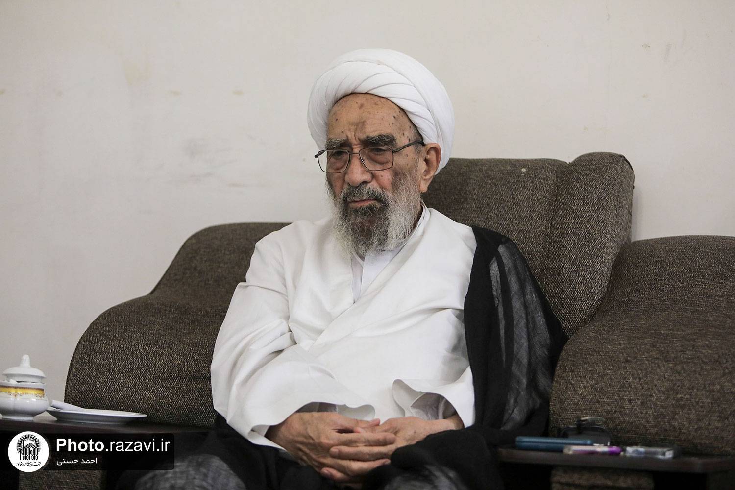 فقیه برجسته و استاد خارج فقه حوزه علمیه خراسان بر لزوم افزایش مدت زمان برگزاری مدرسه تابستانی طلاب در حرم مطهر رضوی تاکید کرد و گفت: لازم است در این برنامه و طرح علمی از اساتید خبره، با انگیزه و دغدغه‌مند نسبت به شناسایی و رفع شبهات دینی بهره‌گیری شود.