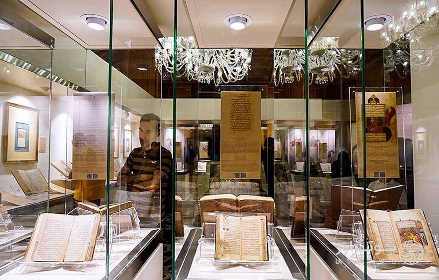 ساعات بازدید از موزه‌های حرم مطهر رضوی با آغاز تعطیلات تابستانی و حضور گسترده زائران برای زيارت بارگاه ملكوتی حضرت رضا (ع) افزایش یافت.