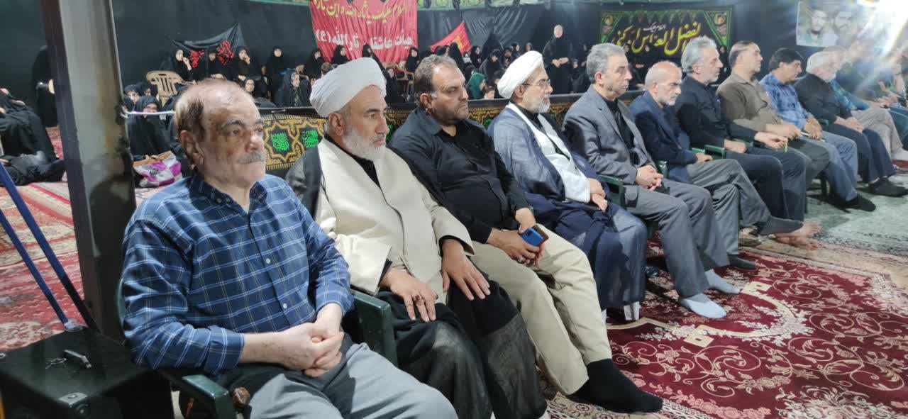 آغاز عزای حسینی در شهرضا با نام امام رئوف(ع)