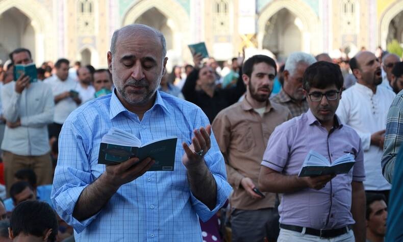 مراسم معنوی و روح بخش دعای عرفه، هفتم تیرماه در حرم مطهر امام رضا(ع) برگزار می‌شود. 