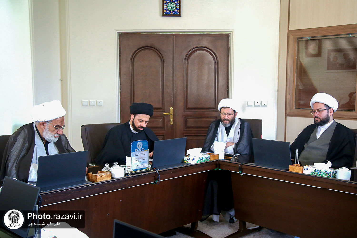 دیدار کارگروه مدرسه تابستانی دارالعلم با مدیر حوزه علمیه خراسان