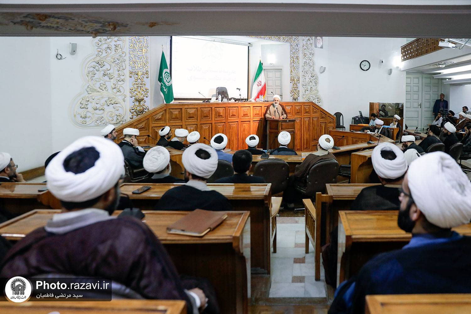 مدرسه تابستانی «دارالعلم» با پیام آیت‌الله العظمی سبحانی افتتاح شد