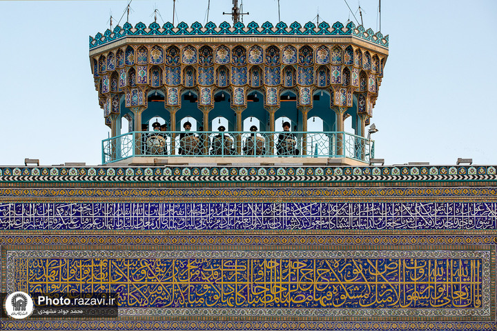 عکس با کیفیت : نقاره نوازی حرم مطهر رضوی
