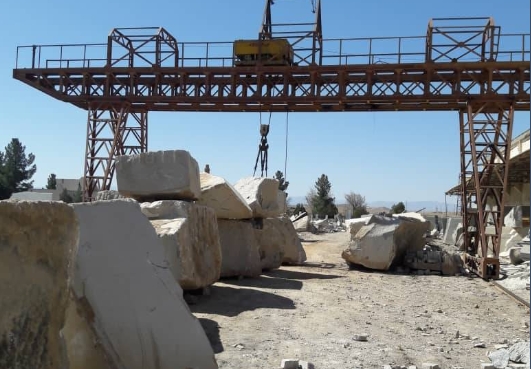 صدای تولید از کارخانه سنگ‌بری نهبندان به گوش می‌رسد/تولید 6500 مترمربع انواع سنگ