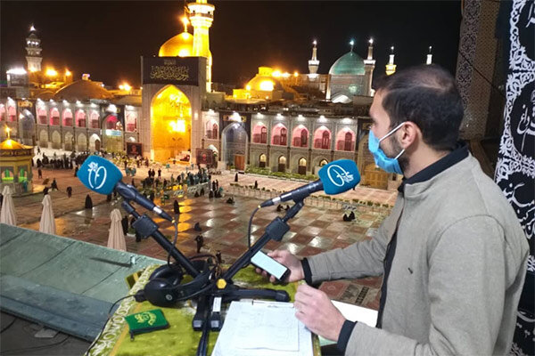 به همت مدیریت رسانه‌های صوتی و تصویری آستان قدس رضوی در روزهای پایانی ماه صفر روزانه ۴۵ ساعت برنامه رادیویی از حرم مطهر رضوی بر روی آنتن می‌رود.