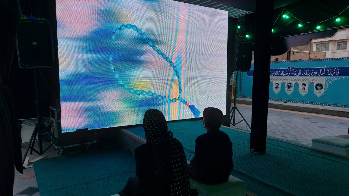 همزمان با گشایش نمایشگاه «آرام جان‌ها» ویژه ایام پایانی صفر توسط سازمان علمی و فرهنگی آستان قدس رضوی، فعالیت موکب «آستان هنر» مؤسسه آفرینش‌های هنری آستان قدس رضوی با نمایش پویانمایی‌های رضوی در جوار حرم مطهر حضرت رضا(ع) آغاز شد.