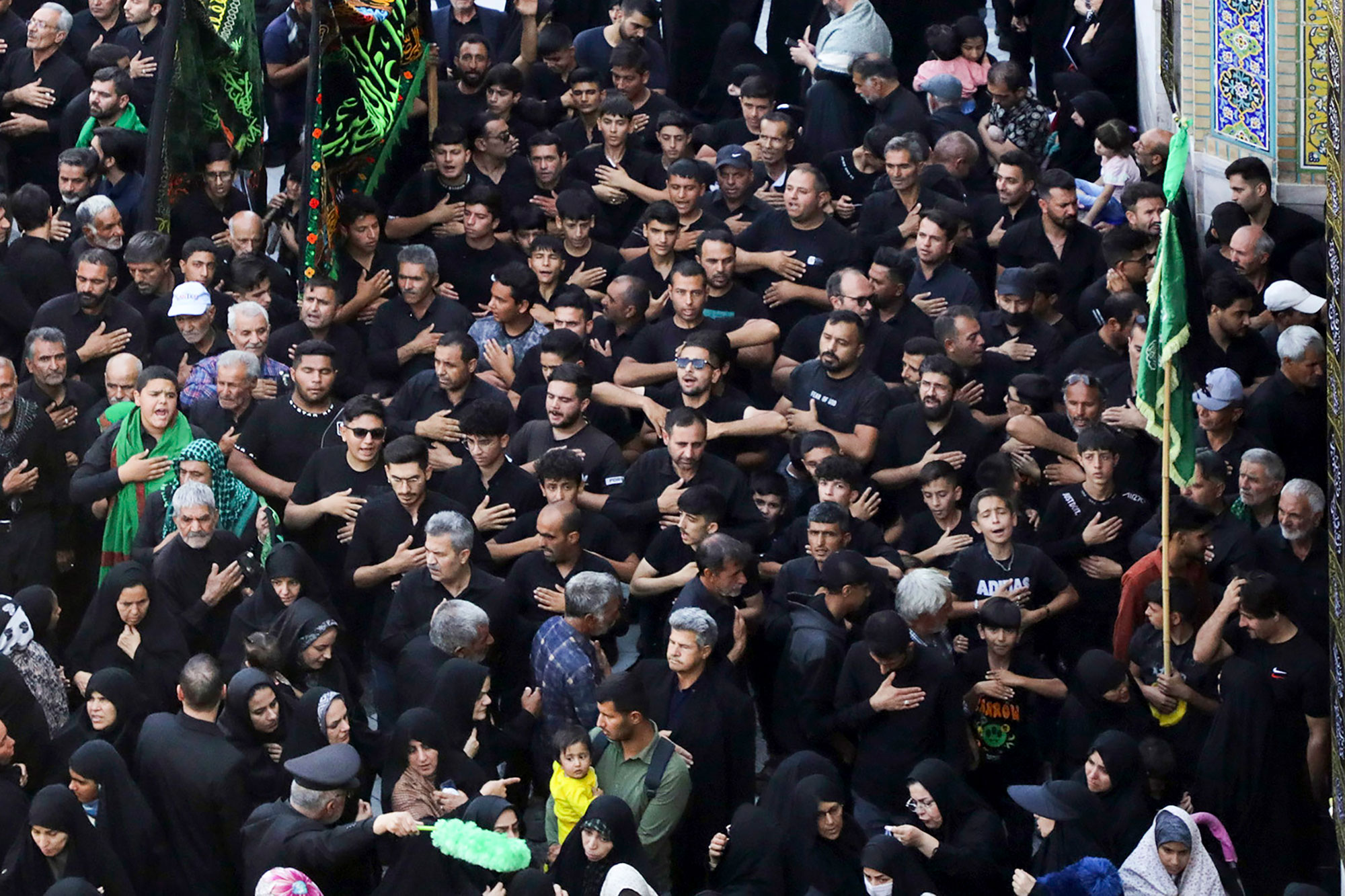 عزاداری روز شهادت حضرت رسول و امام حسن مجتبی علیهم‌السلام در حرم مطهر رضوی -2