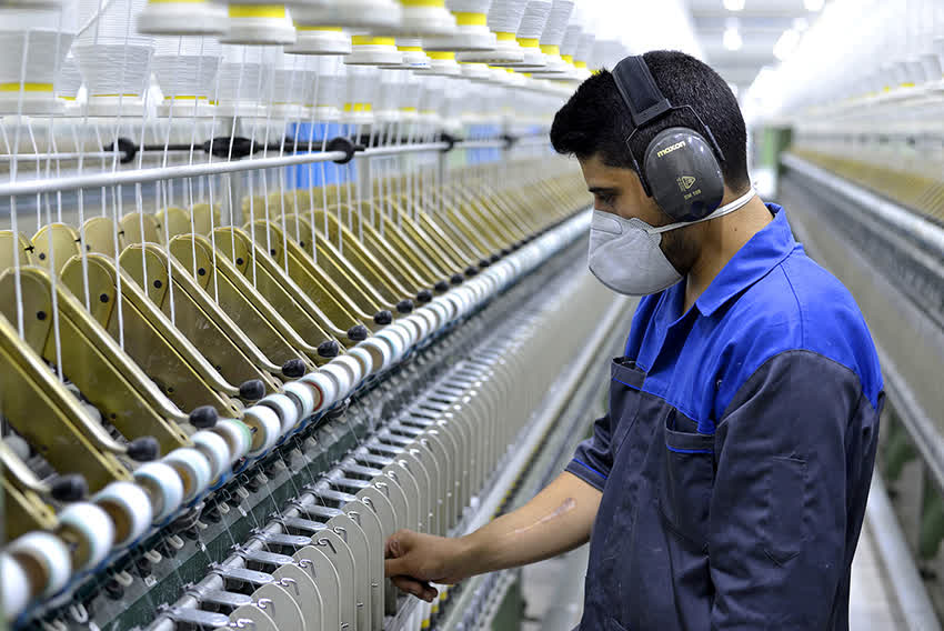 مدیرعامل شرکت نخریسی و نساجی خسروی خراسان از تکمیل زنجیره ارزشِ پارچه‌های پنبه‌ای در این شرکت تا 3 سال آینده خبر داد و گفت: تکمیل این زنجیره در صنعت نساجی، علاوه‌بر افزایش بهره‌وری، دستاوردهای ارزشمندی را در حوزه اشتغال‌زایی به دنبال خواهد داشت.